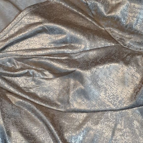 Roaman's Metallic Gold Twist Front Short Sleeve Top 12 NWOT - Picture 6 of 8